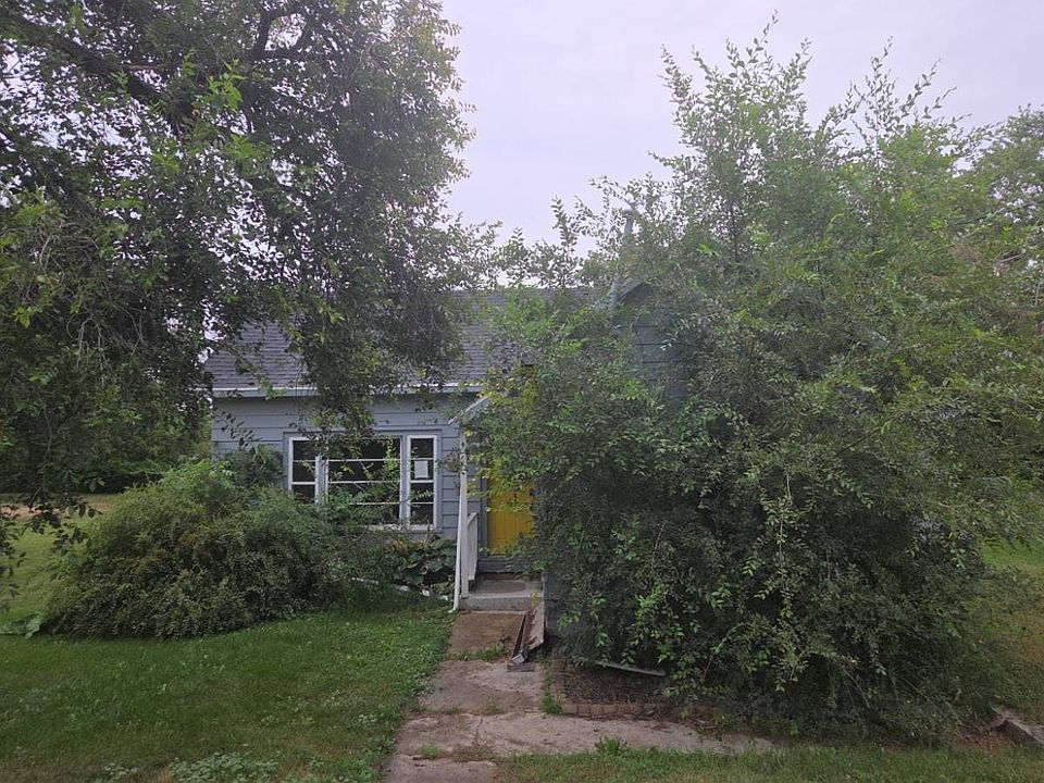 1st image of 305 Grove St