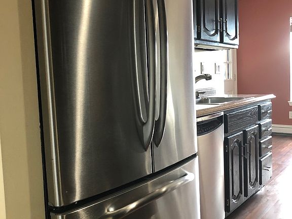 2nd image of 110 Foxwood Cir Floor 2