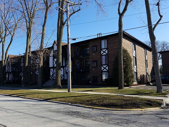 3rd image of 13619 Lavergne Ave APT 113