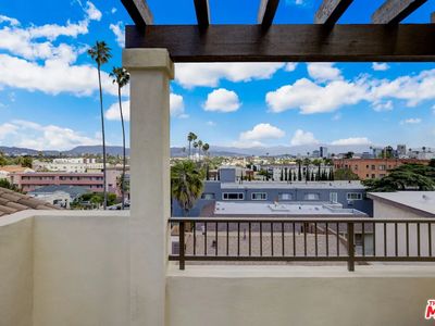 1246 1/4 S Bronson Ave, Los Angeles, CA, 90019