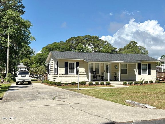3rd image of 2000 Harbor Drive SW