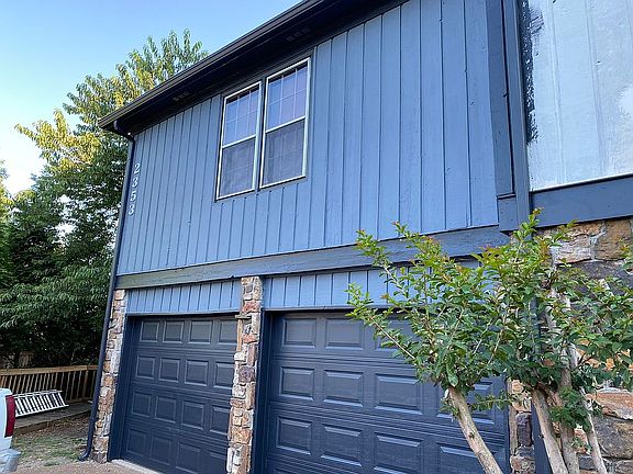 3rd image of 2353 Beecham Pl N
