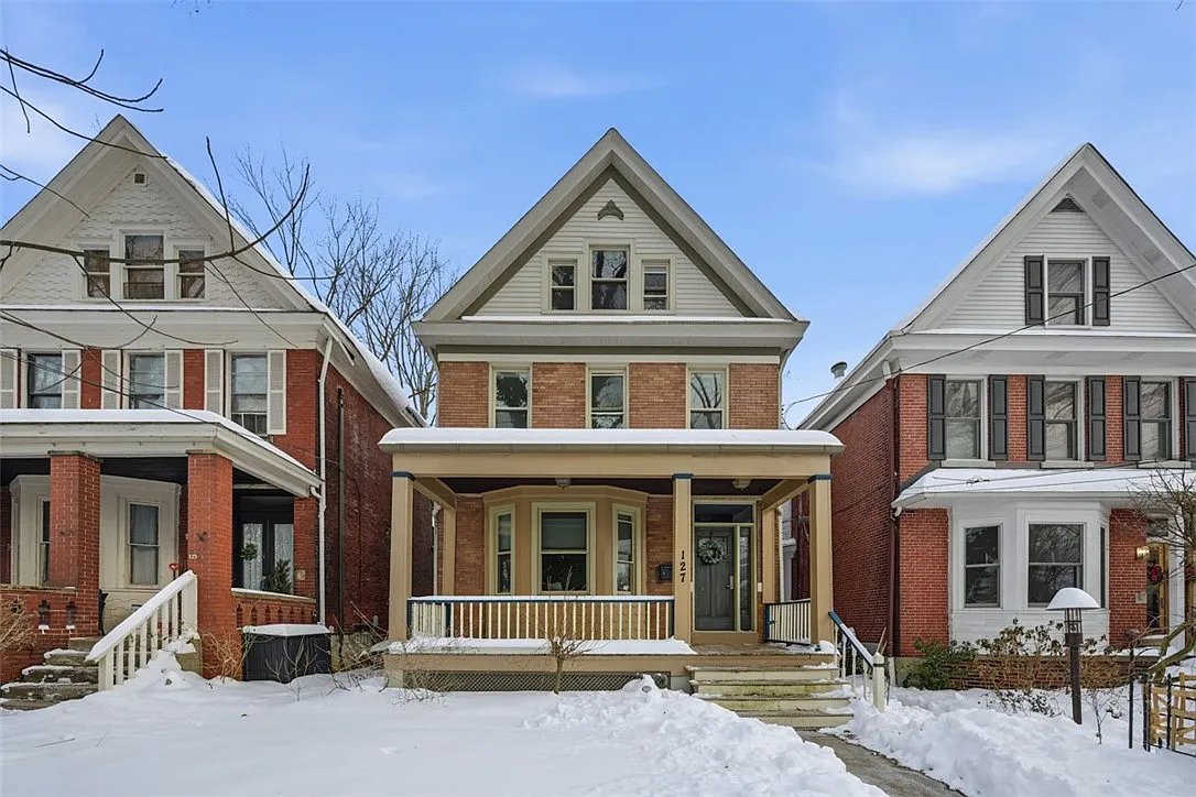 127 Lincoln Ave photo 1