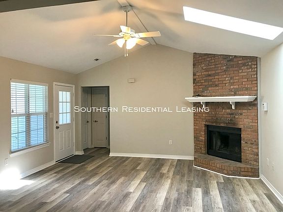 3rd image of 128 Wright Cir