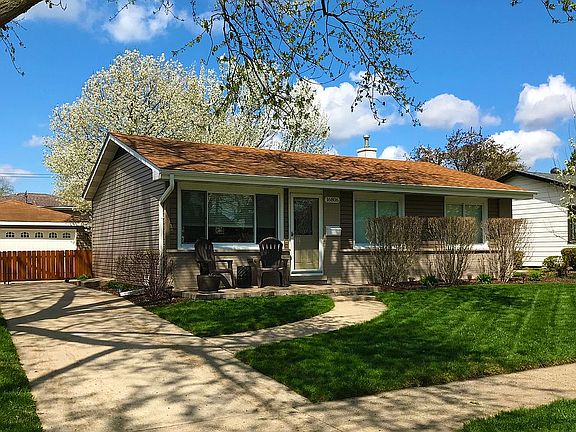 4th image of 16806 Odell Ave