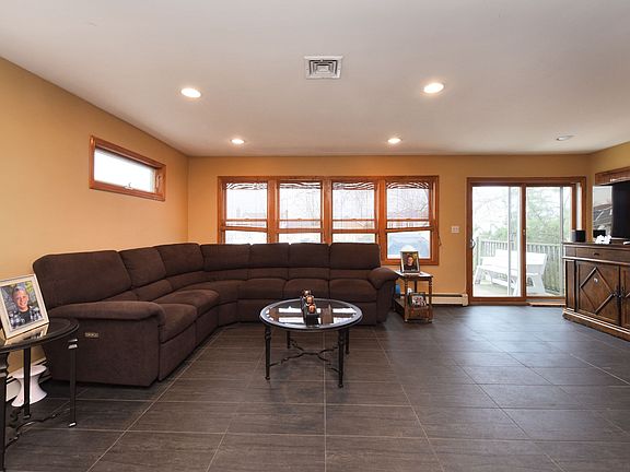 2nd image of 147 West Blvd