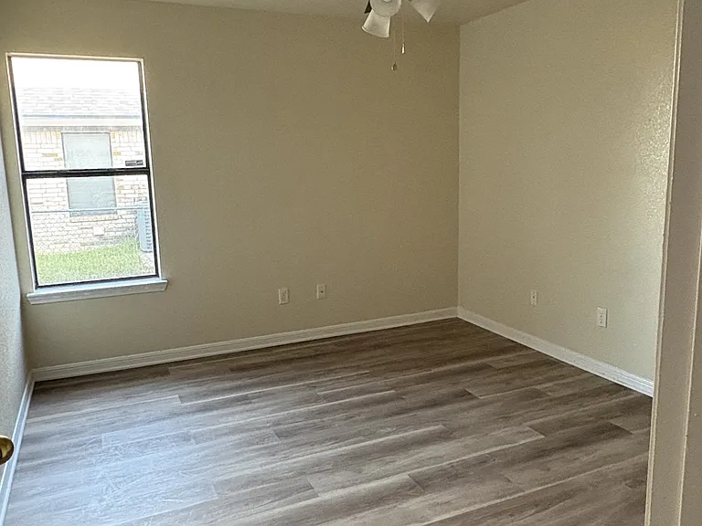 1207 Cinch Dr #B — Photo 8