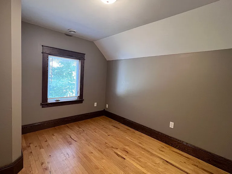 1025 Sherman St SE — Photo 14