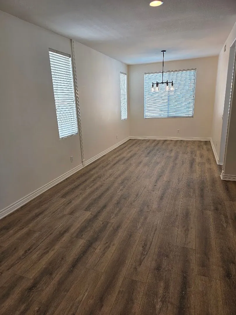 5 Bedrooom Pool Home in Paloma del Sol — Photo 4