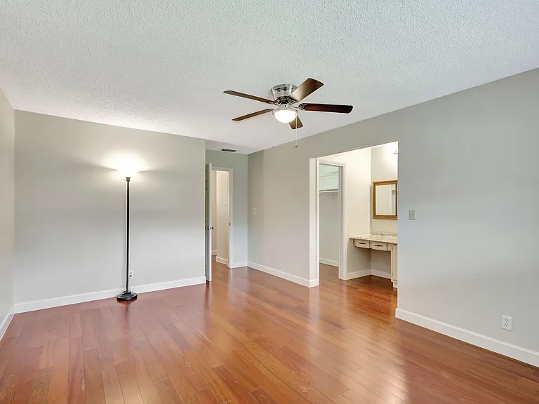 10789 N Military Trl #6 — Photo 27