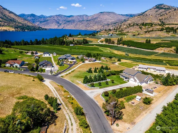 900 Loop Avenue, Manson, WA 98831