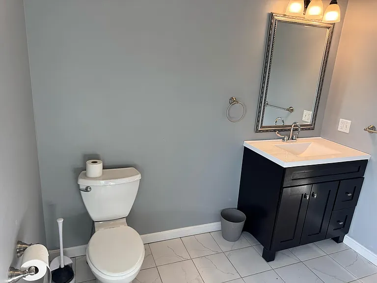 209 State St #5 — Photo 12
