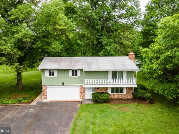 965 Cressman Rd, Schwenksville, PA 19473