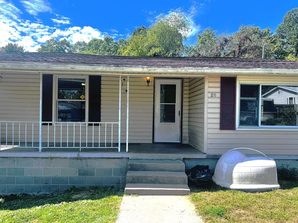 211 Angels Rst, Beckley, WV 25801