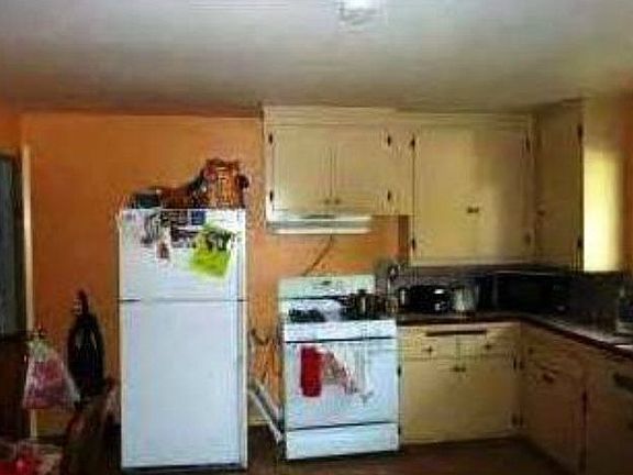 4th image of 535 Chestnut St