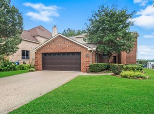 44 La Costa Dr, Montgomery, TX 77356