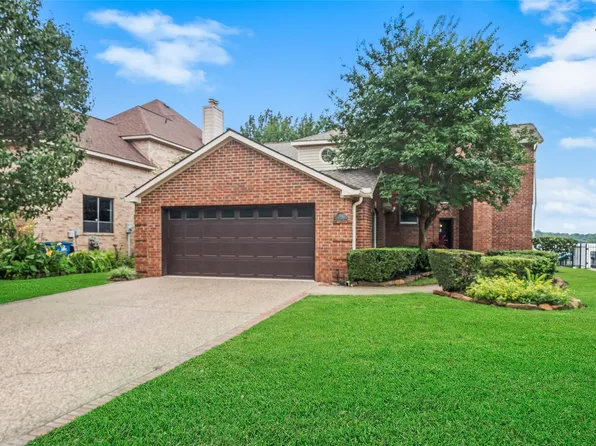 44 La Costa Dr, Montgomery, TX 77356
