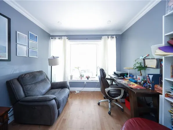 2154 East 23rd Street image 7 of 29