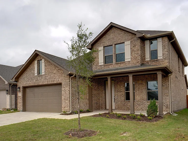 1608 Pine Valley Dr — Photo 3