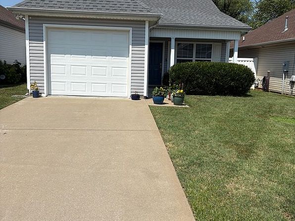 2218 W Park Dr