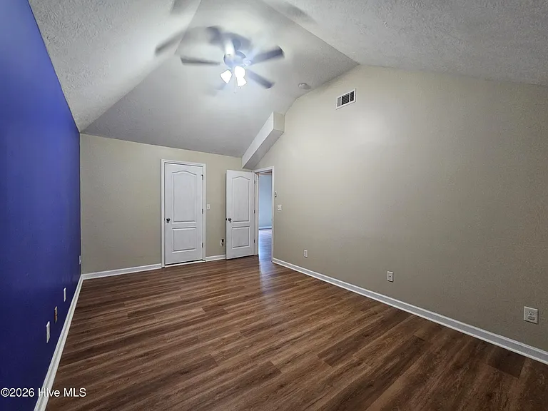 1413 Leigh Ct — Photo 15