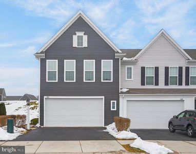657 Buck Dr, Hummelstown, PA, 17036