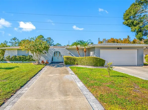 1862 Del Robles Dr, Clearwater, FL 33764