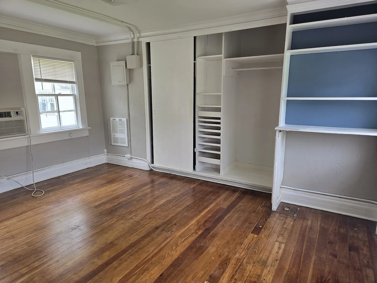 Studio, 212 sqft, $550 — Photo 2