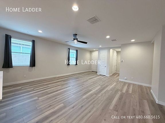5th image of 2881 E 27th Ave