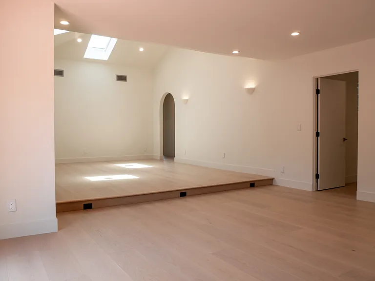 13141 Rose Ave — Photo 4
