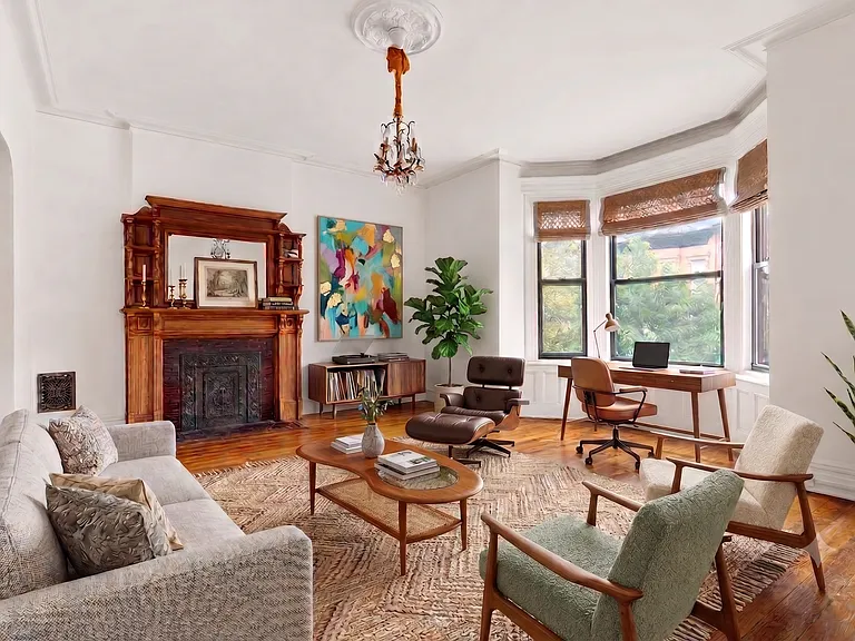 145 Halsey St #3 — Photo 1