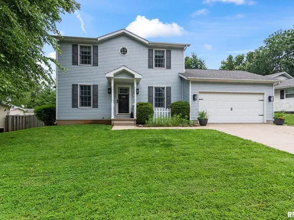 30 Skyview Dr, Springfield, IL 62702