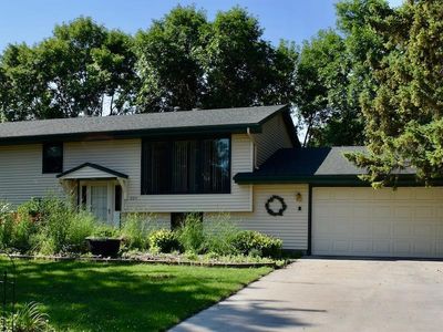 804 Alice Dr, Thief River Falls, MN, 56701