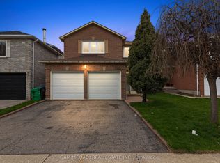 3182 Shadetree Dr, Mississauga, ON L5N6P4
