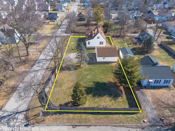 1059 Briarwood Ave, Columbus, OH 43211