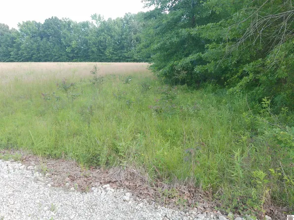 3955-4400 Shemwell Ln, Paducah, KY 42003