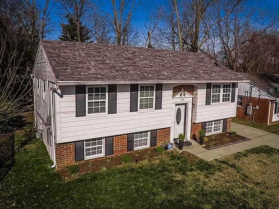 3rd image of 5702 Revere Dr