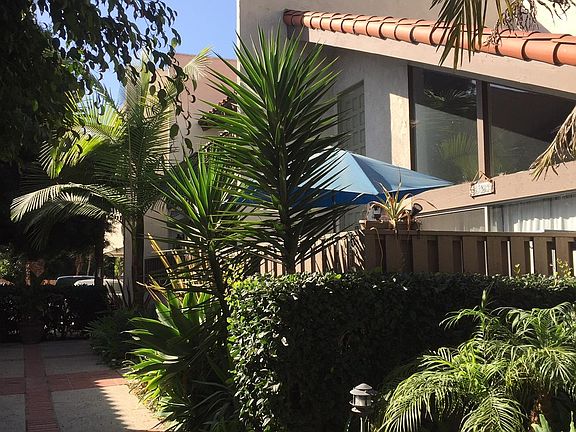 2nd image of 2725 Harbor Blvd