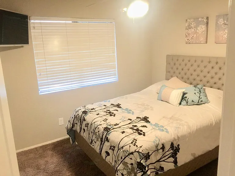 9011 E Sharon Dr — Photo 12