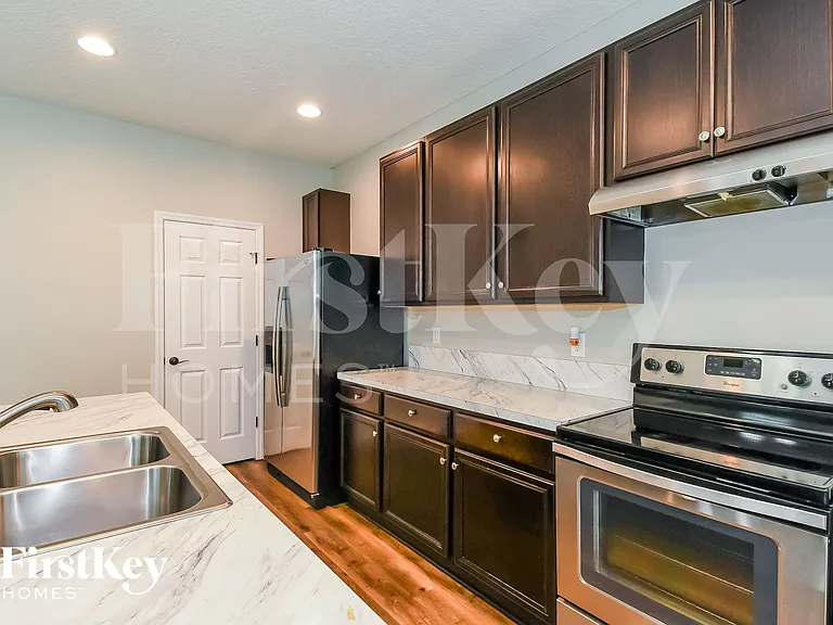 11990 Alexandra Dr — Photo 8