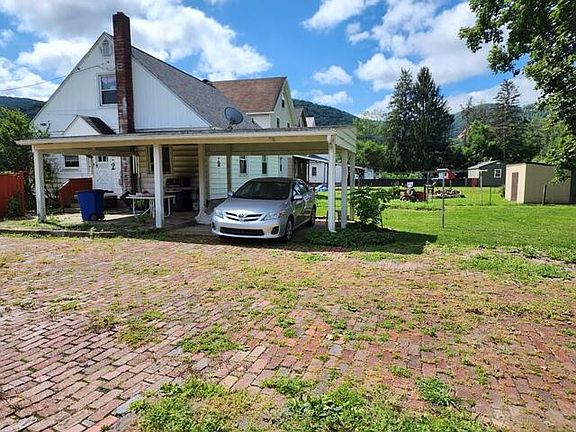 3rd image of 423 Woodland Ave