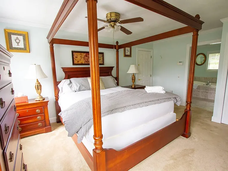 Master bedroom with en suite bathroom