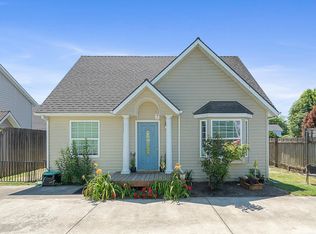 410 Del Monte Ave #A, Tillamook, OR 97141