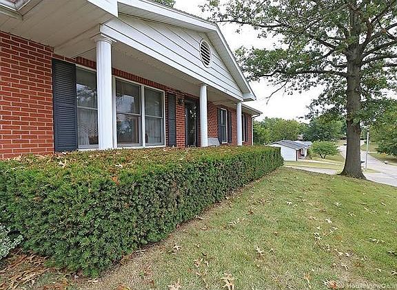 2nd image of 1818 Meyer Dr