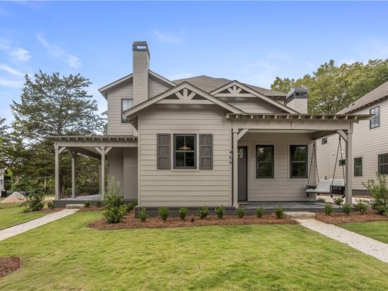 472 Geneva St, Opelika, AL 36830