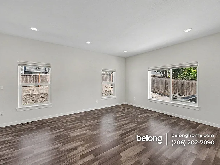 410 Emerald St #A — Photo 15