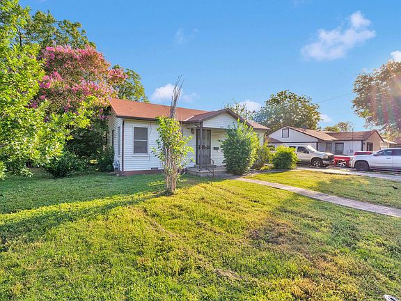 2nd image of 2025 W Hermosa Dr
