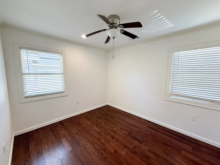 445 Alviso St — Photo 13