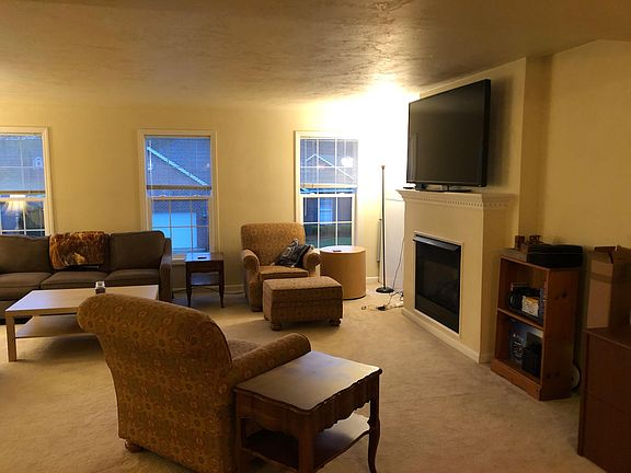 3rd image of 115 Park Ln