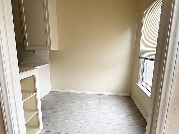 4th image of 1154 S Normandie Ave